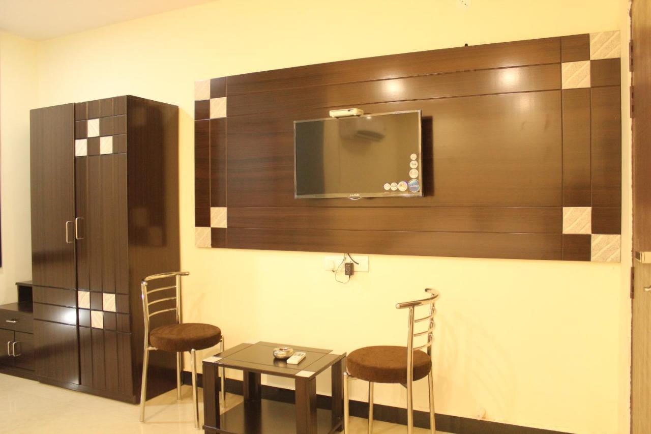 Hotel O Vb Grand Visakhapatnam Exterior foto